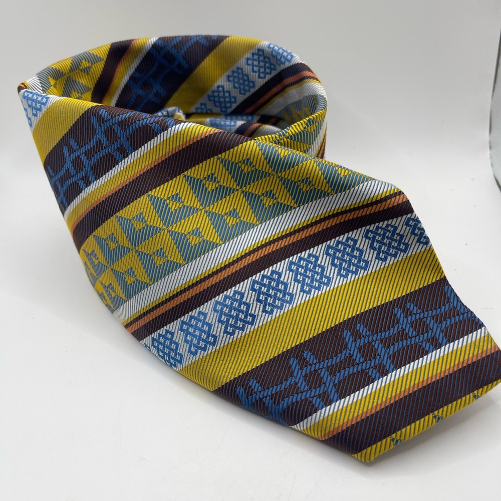 Elegant Blue and Yellow Patterned Men's Tie
